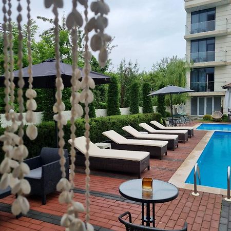New House Kobuleti Otel Dış mekan fotoğraf