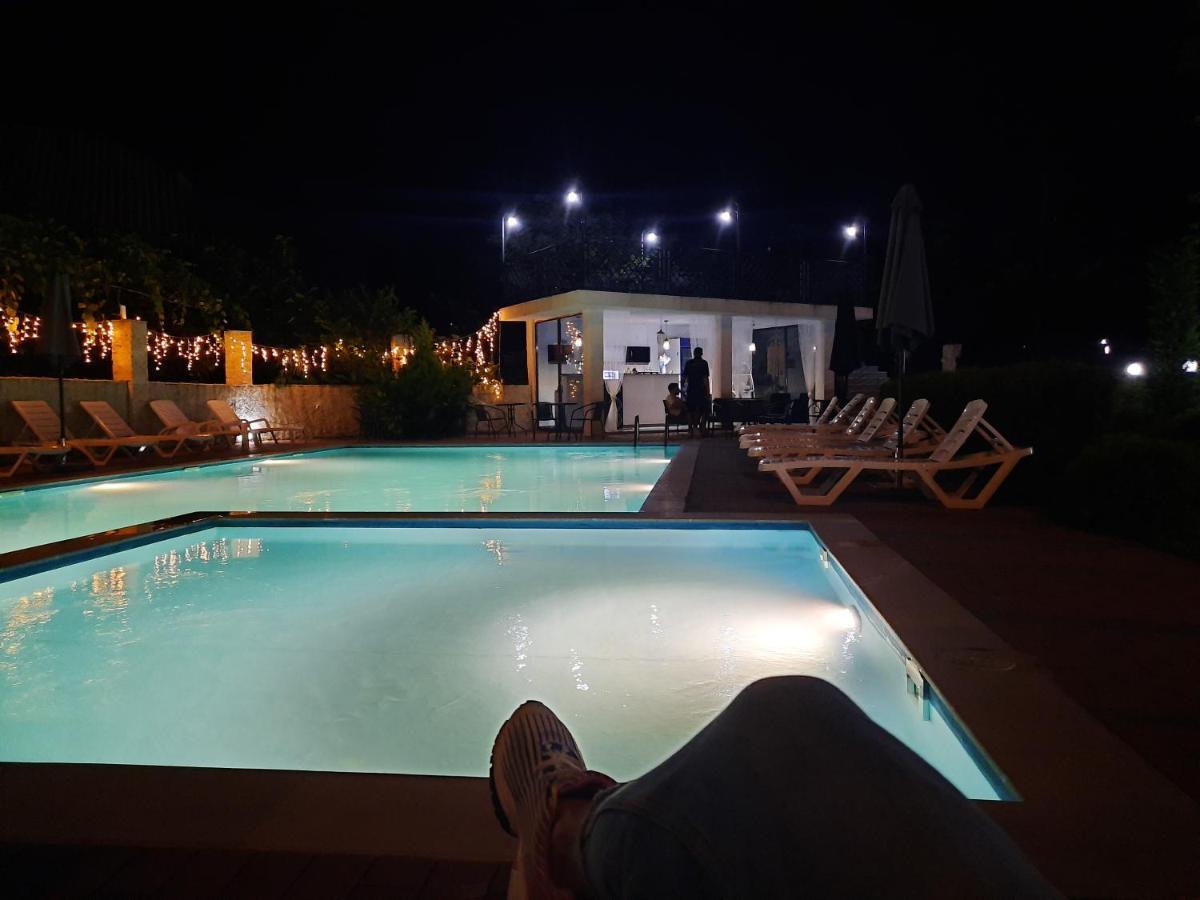New House Kobuleti Otel Dış mekan fotoğraf