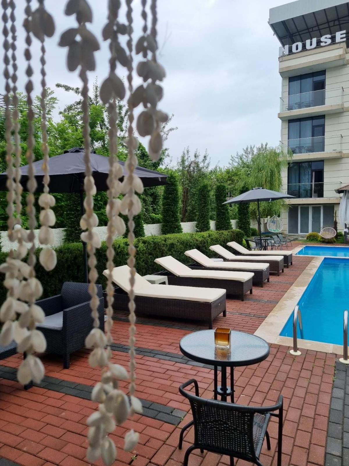 New House Kobuleti Otel Dış mekan fotoğraf