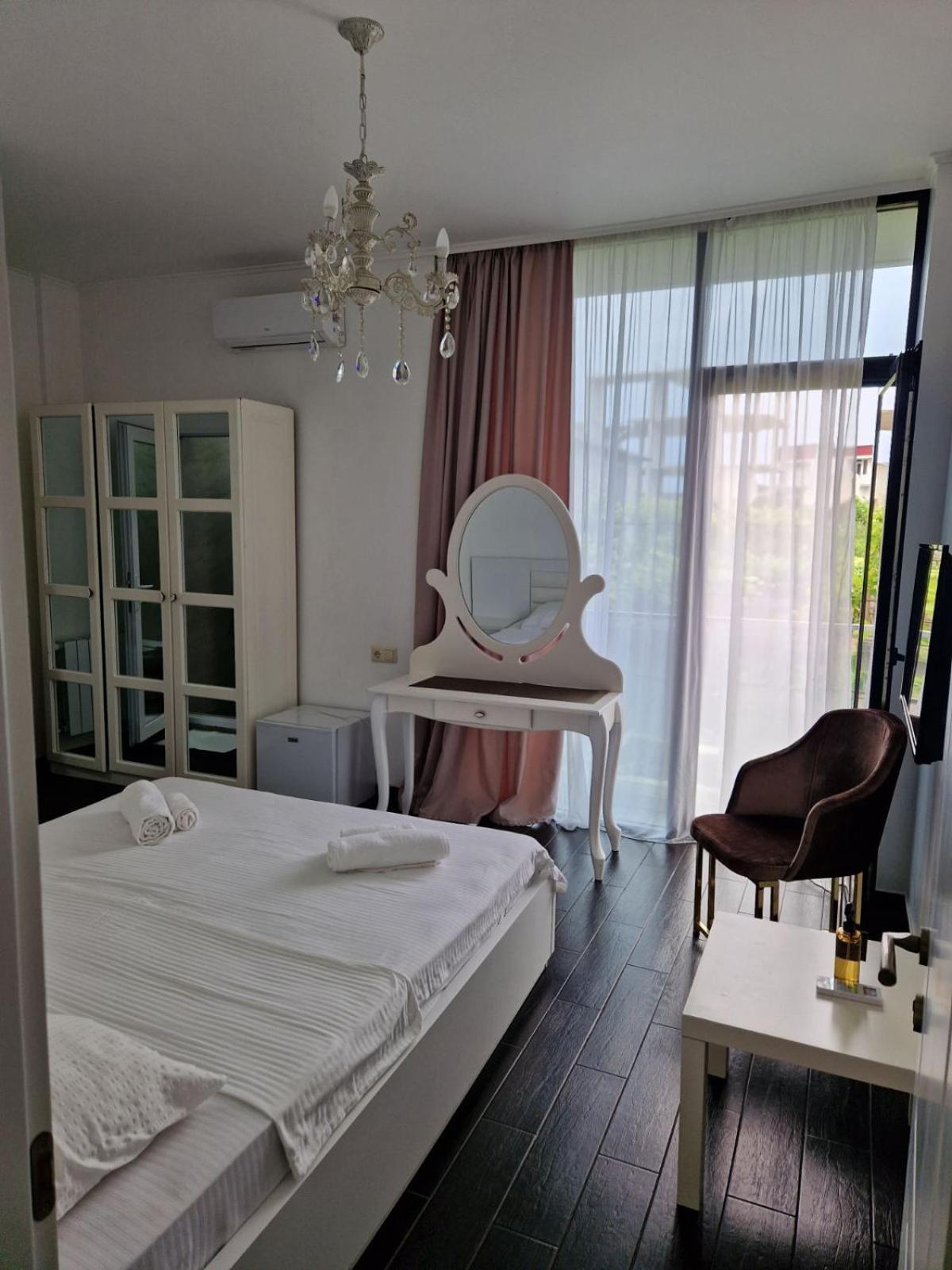 New House Kobuleti Otel Dış mekan fotoğraf