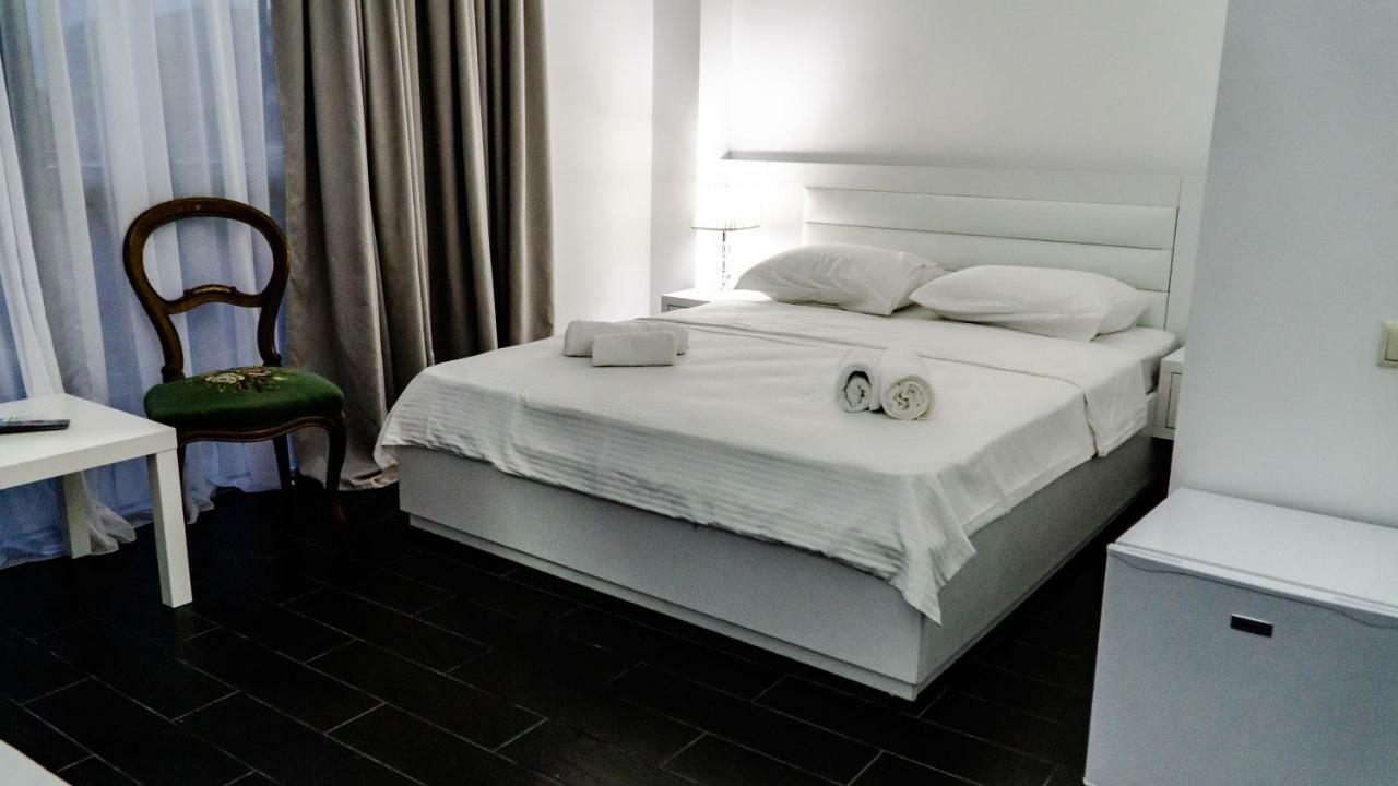 New House Kobuleti Otel Dış mekan fotoğraf